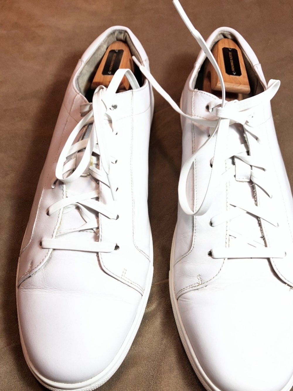 Kenneth Cole Leather Sneaker White Size 13 with New Leather laces